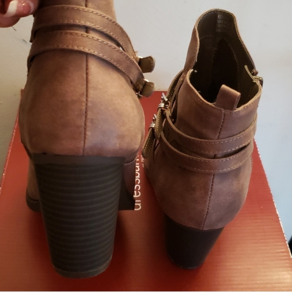 Dressbarn Women's Chocolate Ankle Booties - Picture 4 of 6